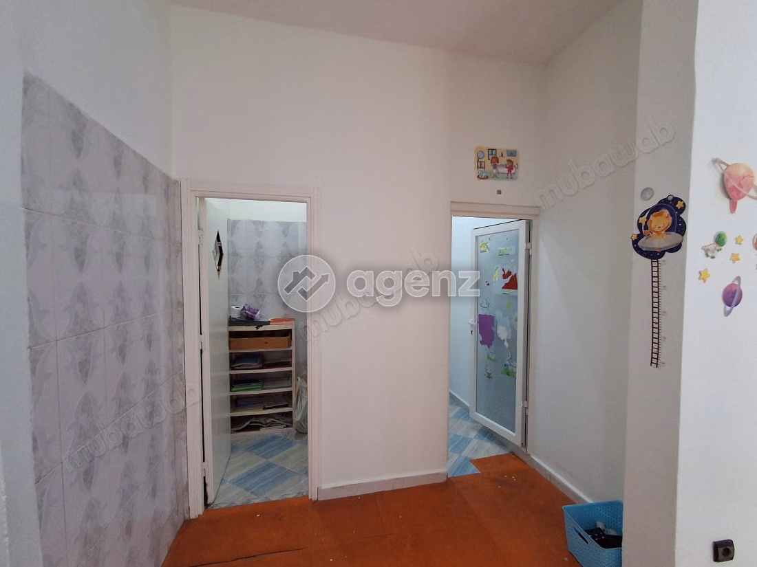 Commerce à vendre 100 m² 
hay chemaou 
Salé