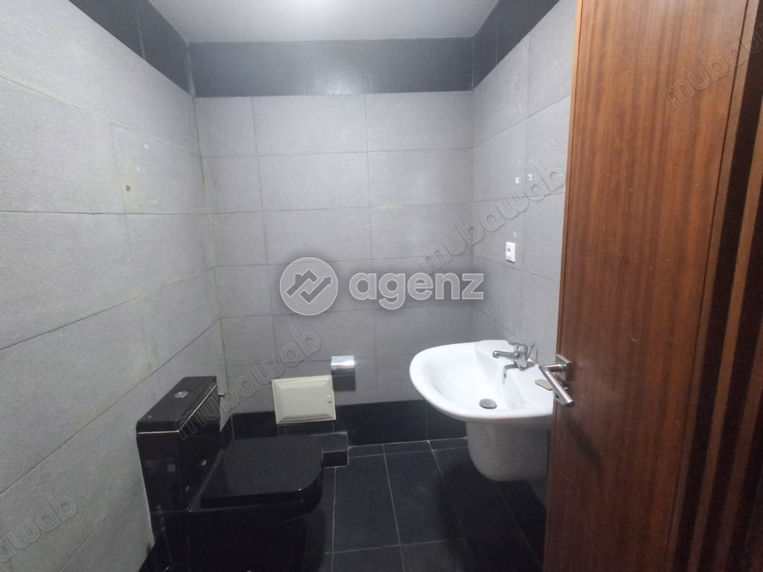 Bureau à vendre 64 m² 
Bd Abdelmoumen 
Casablanca