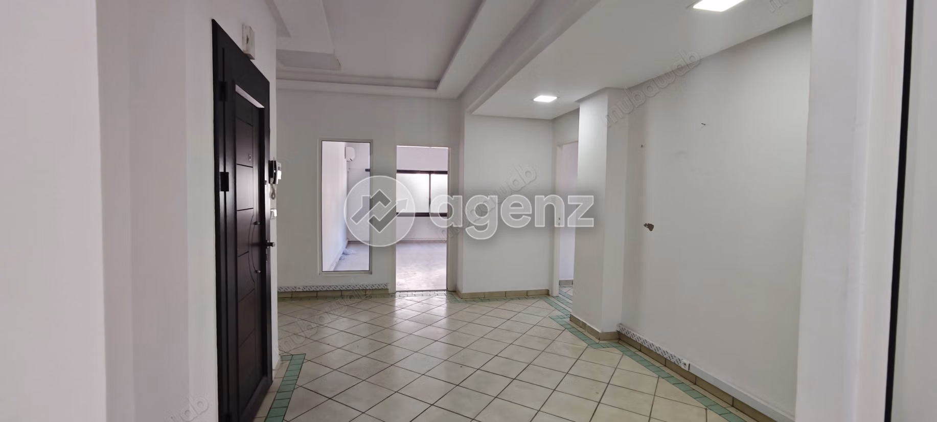 Bureau à vendre 117 m² 
Racine Casablanca