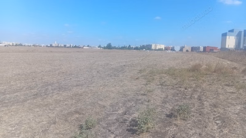أرض صناعية للبيع في برشيد