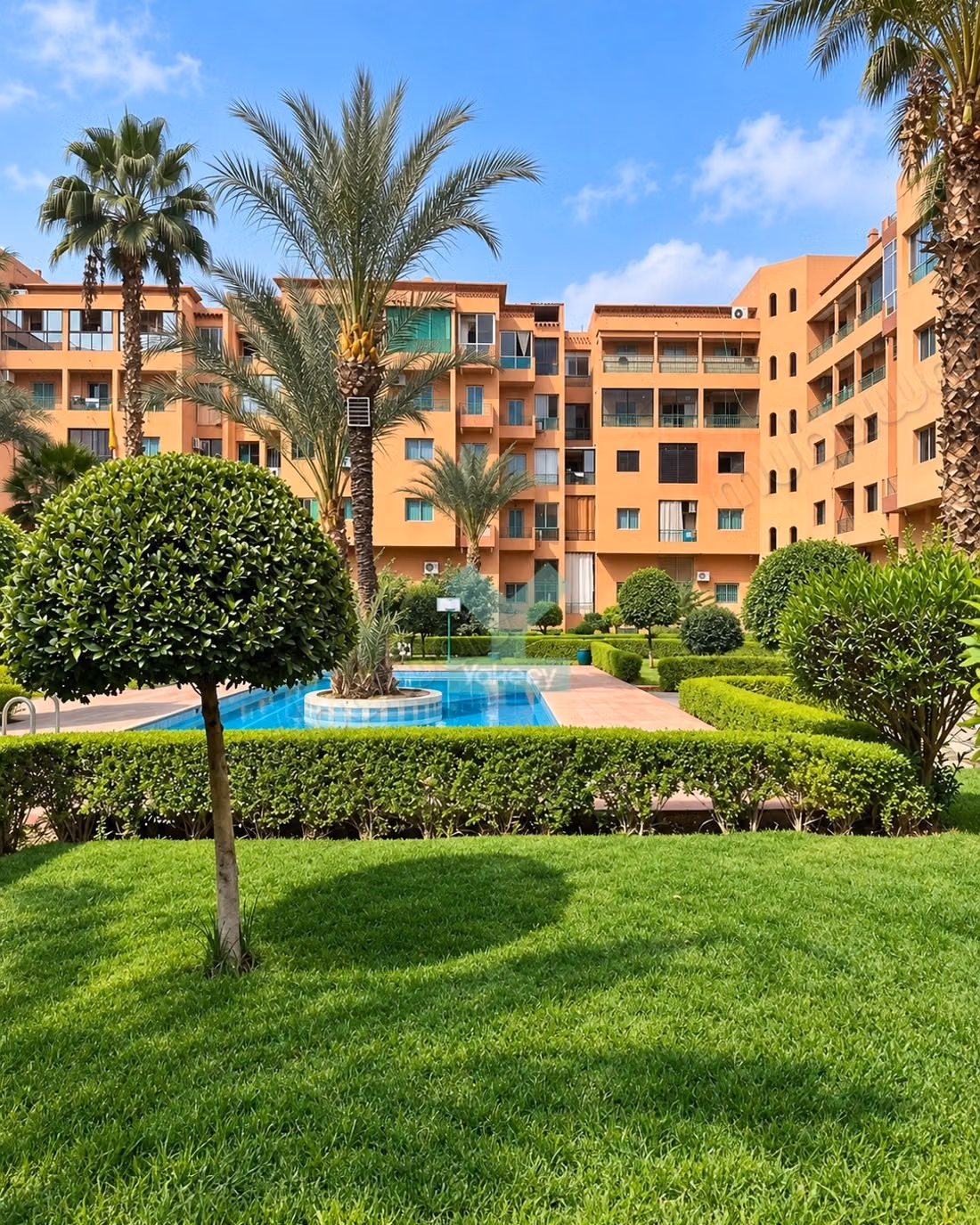 Beau meublé lld en residence avec piscine
