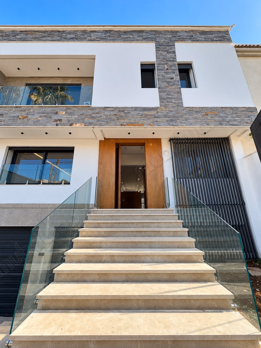 Villa à Louer – Hay Hassani – 220 m²