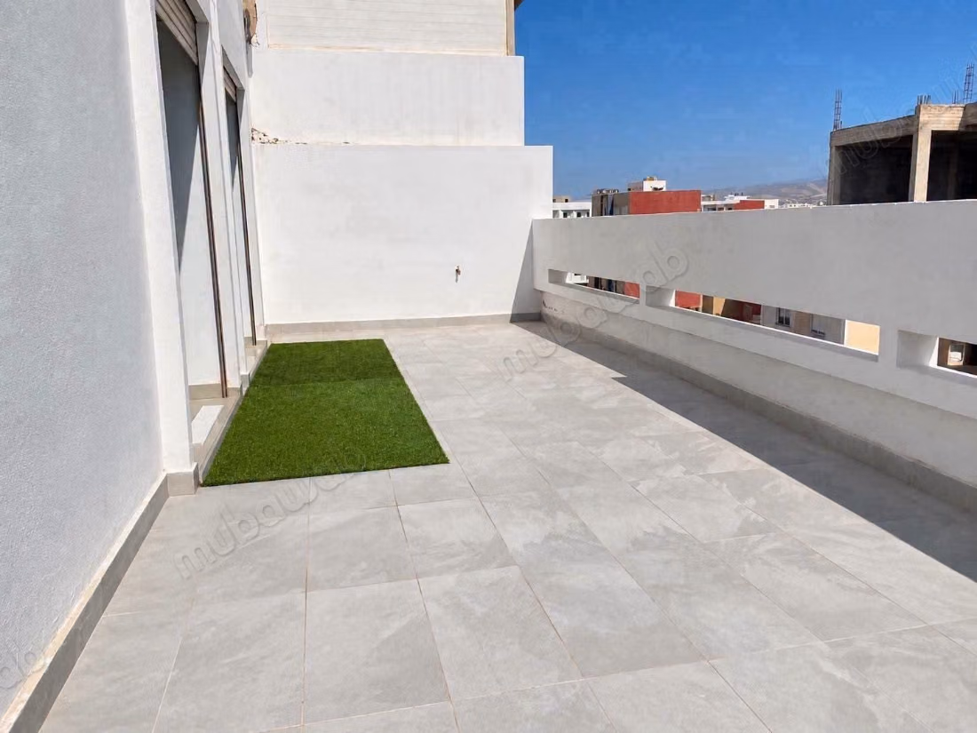 Bel Appartement grand Terrasse A Louer Haut Founti 
Agadir