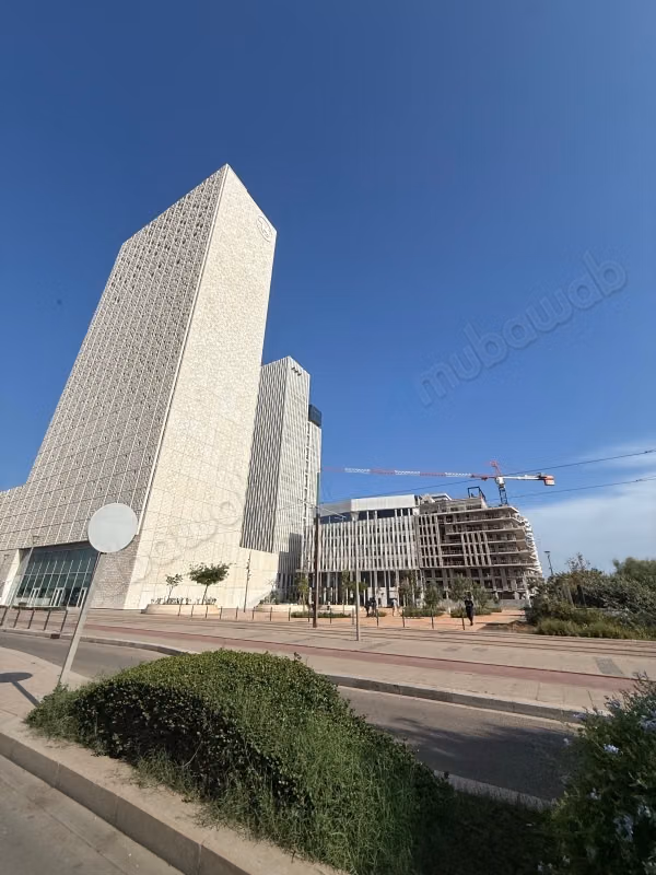 En Location: Magnifique Plateau Bureau Neuf de 240 m au coeur du quartier CFC, Casablanca Finance City, Casablanca