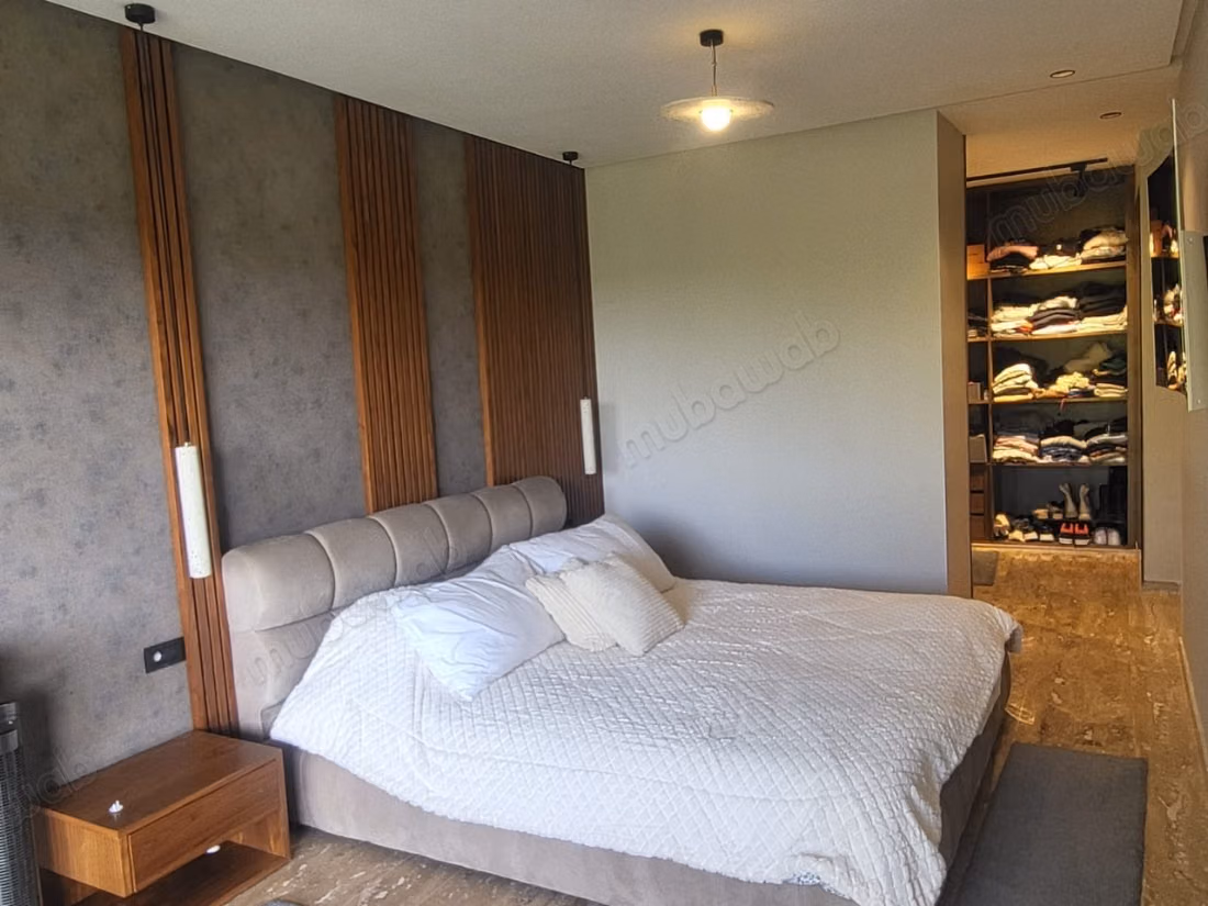 RDJ meublé 312 m² avec piscine Dar Bouazza