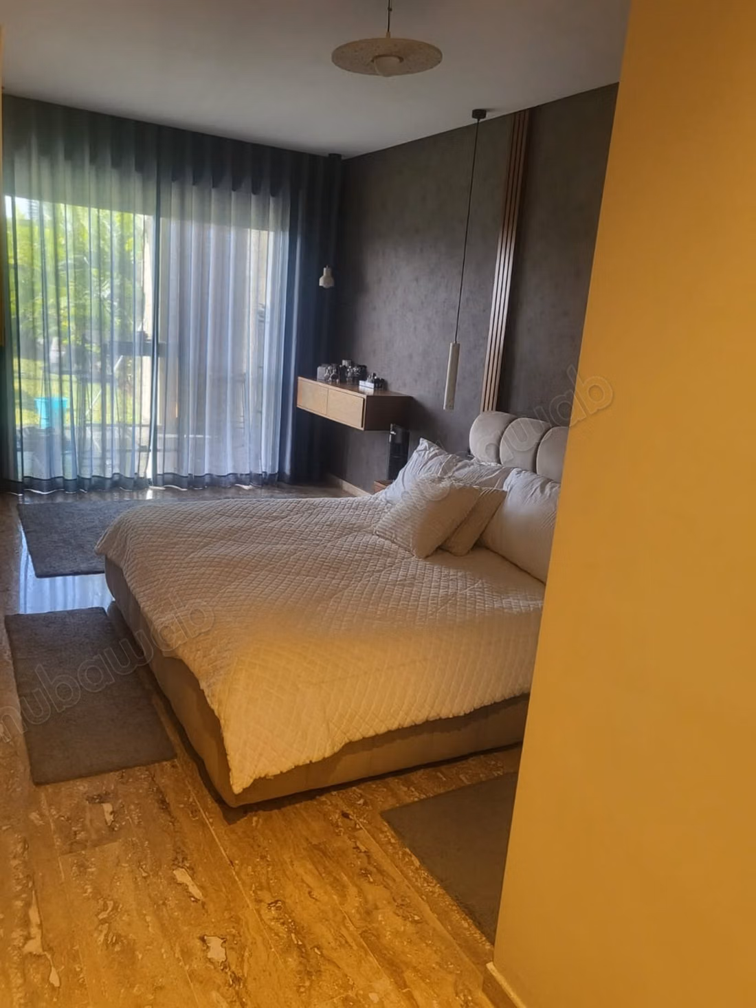 RDJ meublé 312 m² avec piscine Dar Bouazza