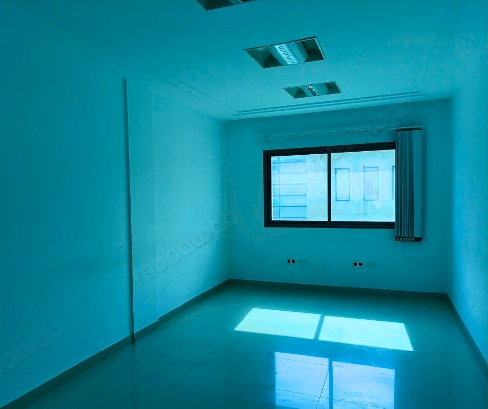 For rent office 500 m² the shores of the lake 1