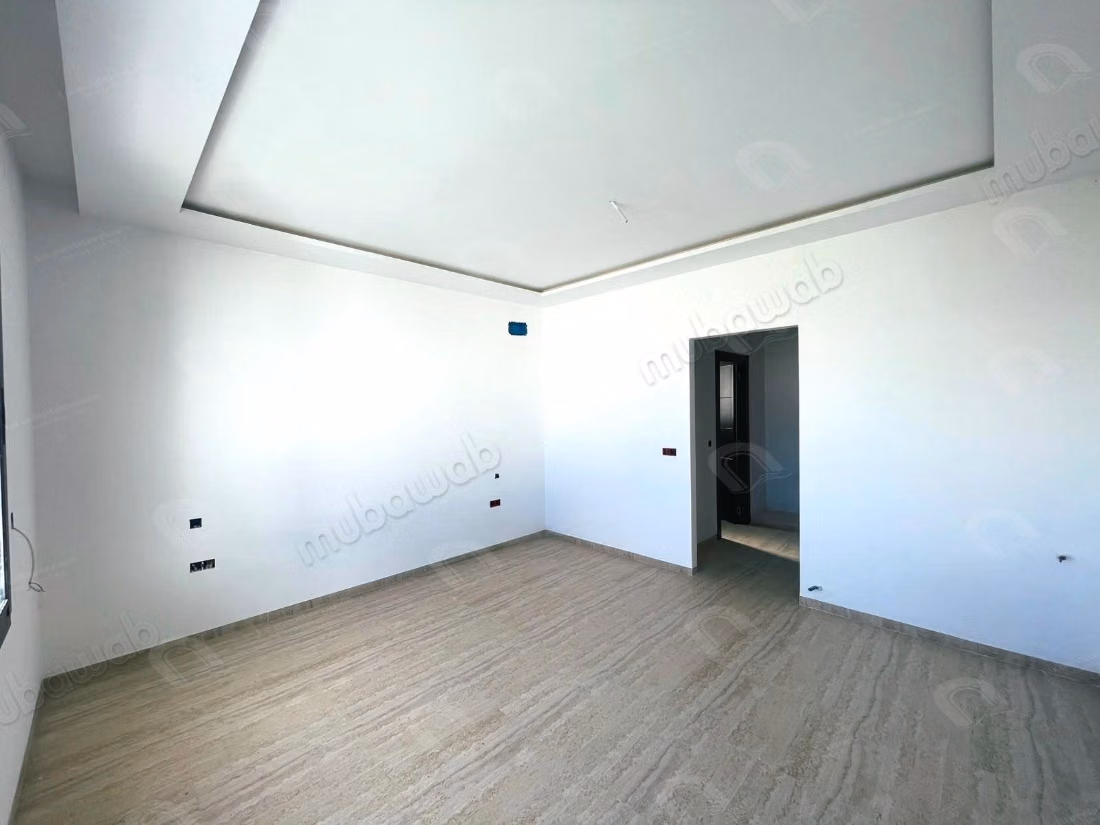 Villa de très haut standing à vendre – Chotrana 3