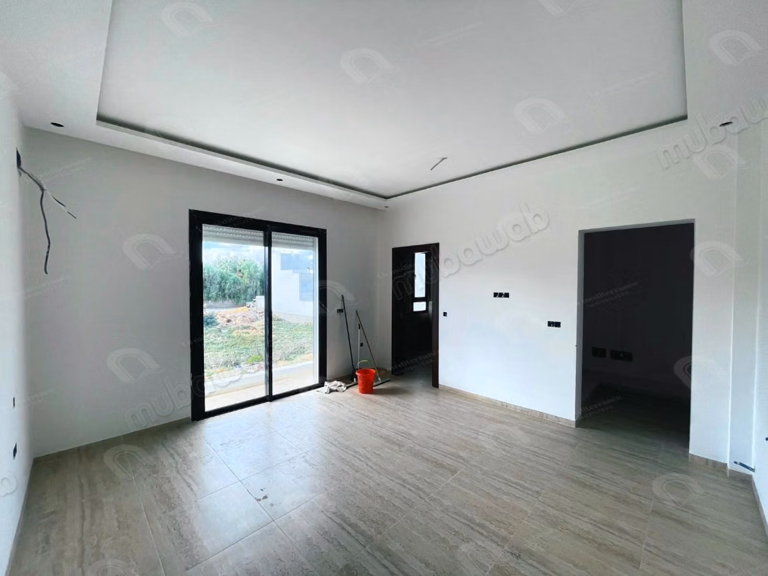 Villa de très haut standing à vendre – Chotrana 3