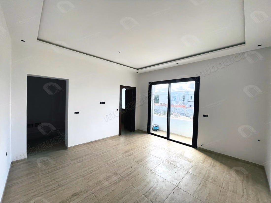 Villa de très haut standing à vendre – Chotrana 3
