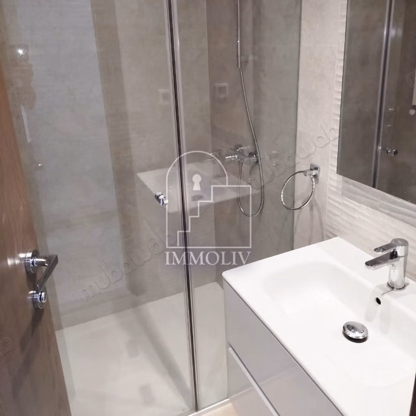 For rent an S2 apartment in Cité les palmeraies l'Aouina