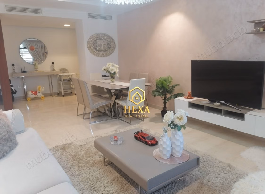 Appartamento S3 al piano terra con piscina a La Soukra