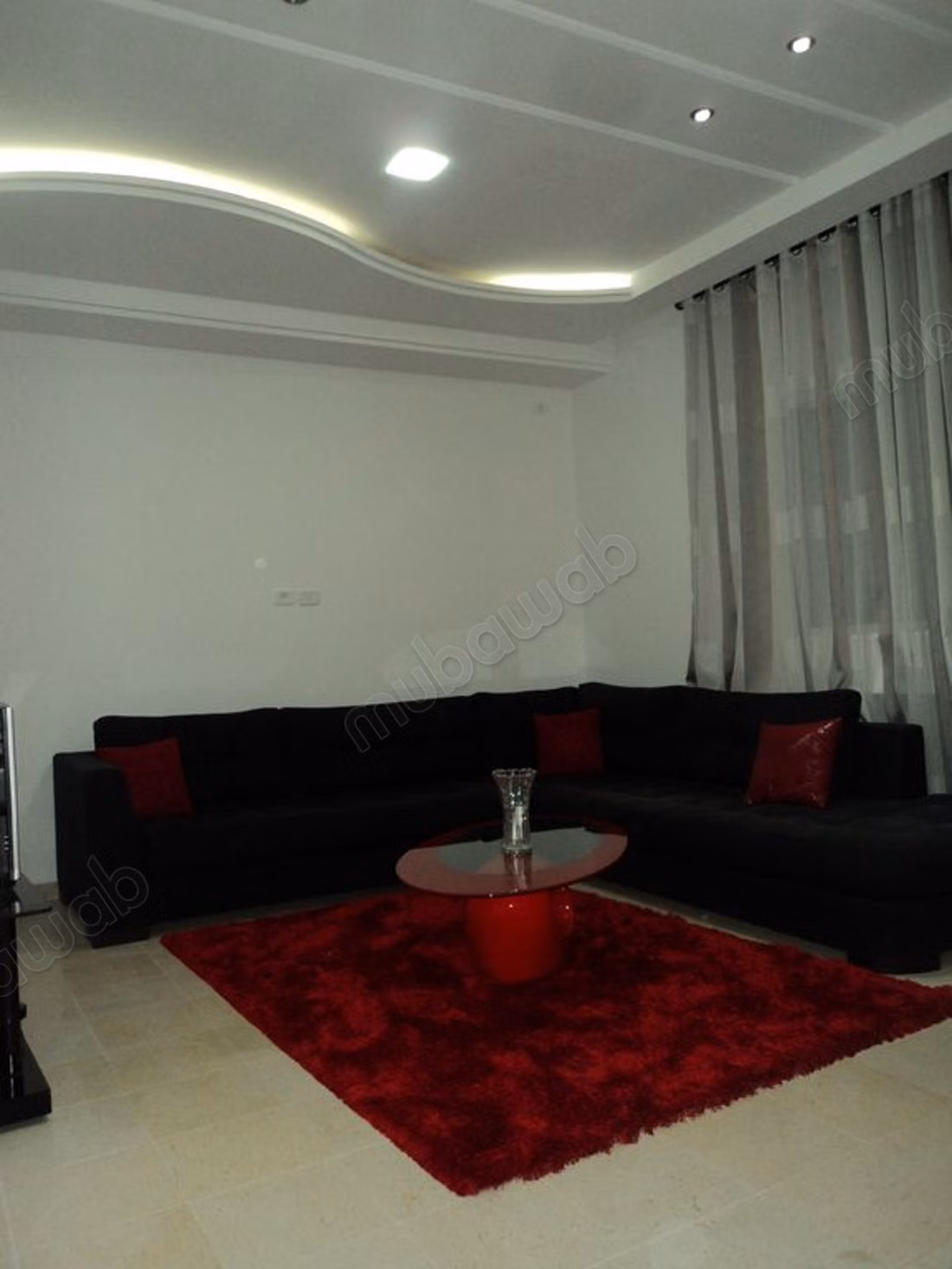 Villa de luxe à louer à Hammamet Nord. 
Surface de 320 m². 
Meublé