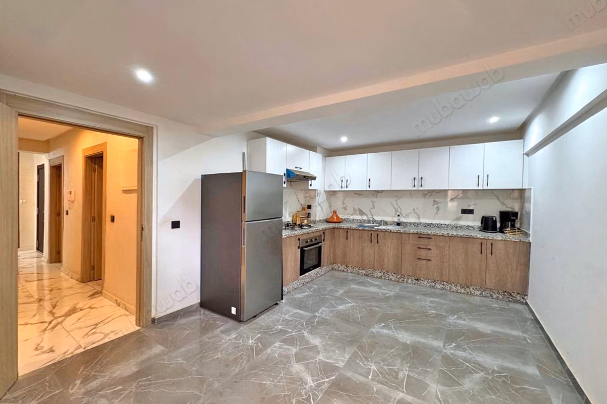 Appartement meublé 2 chambres à louer à l'année