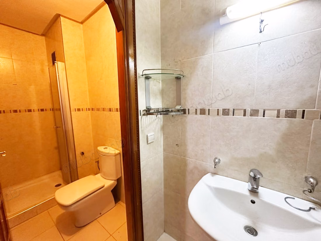 Apartamento vacío en alquiler