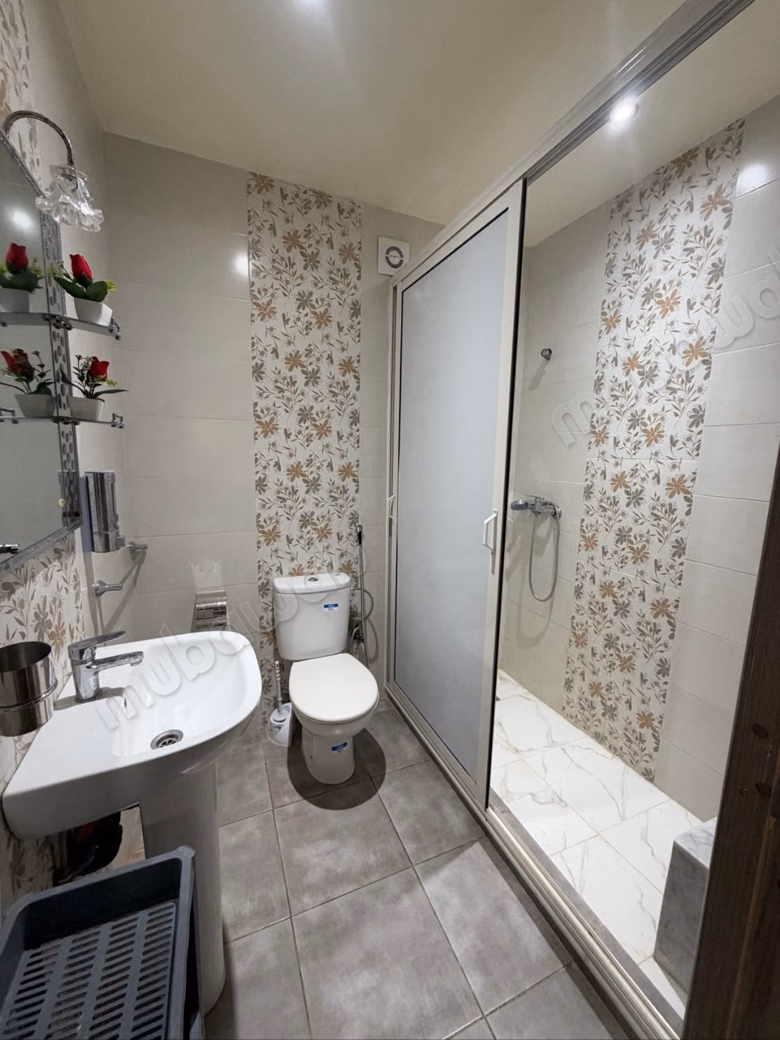 Louez cet appartement à Route Amizmiz. 2 pièces. Lave linge