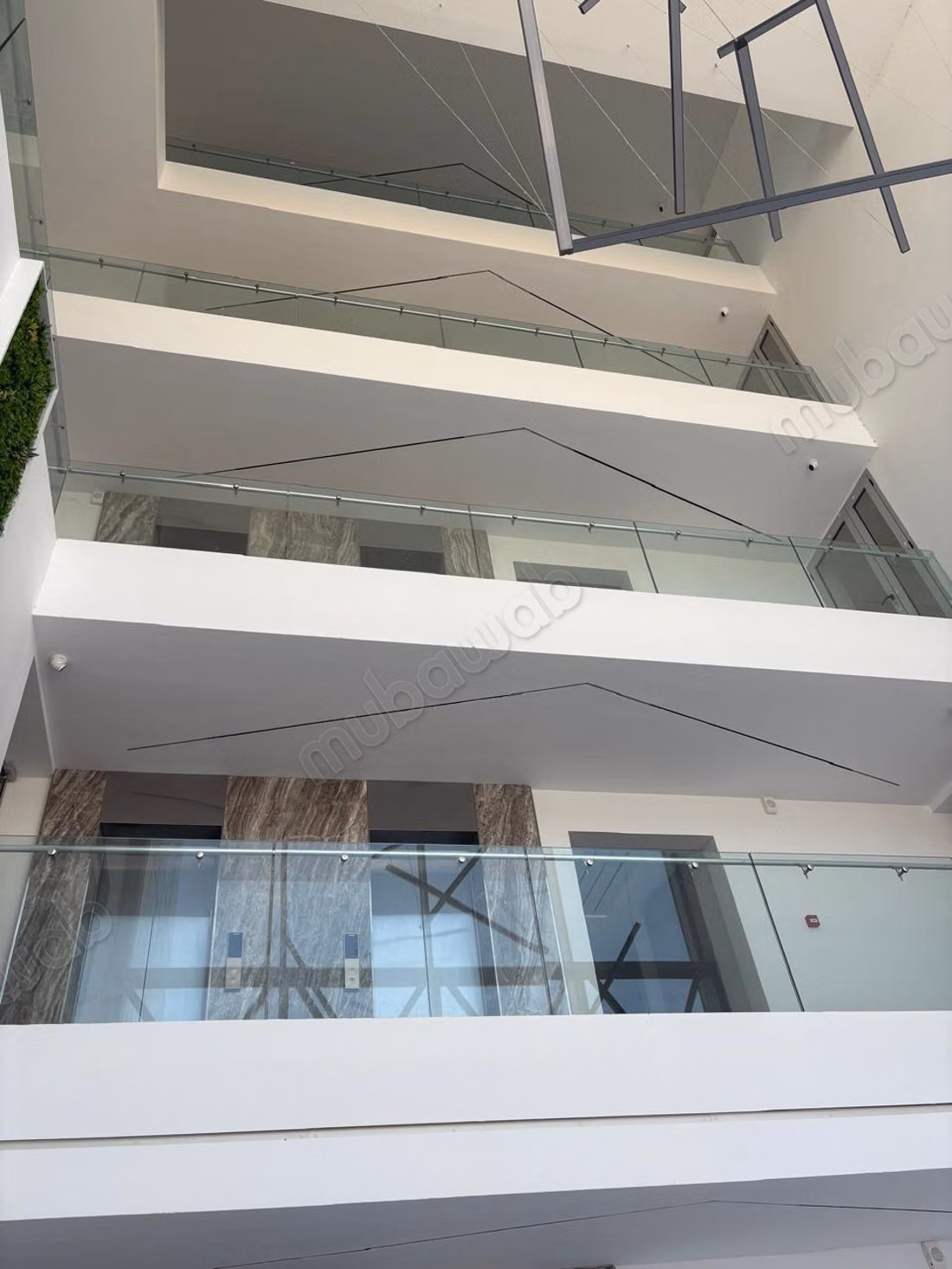 Exclusive Commercial and Office Building LAC 2