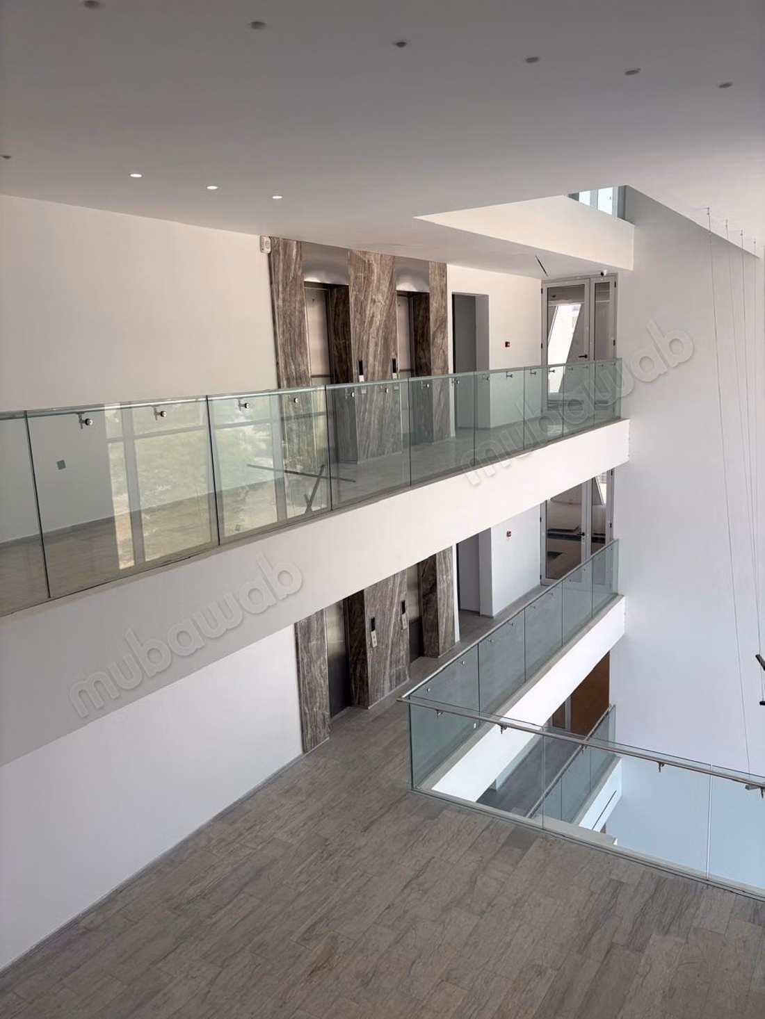 Exclusive Commercial and Office Building LAC 2