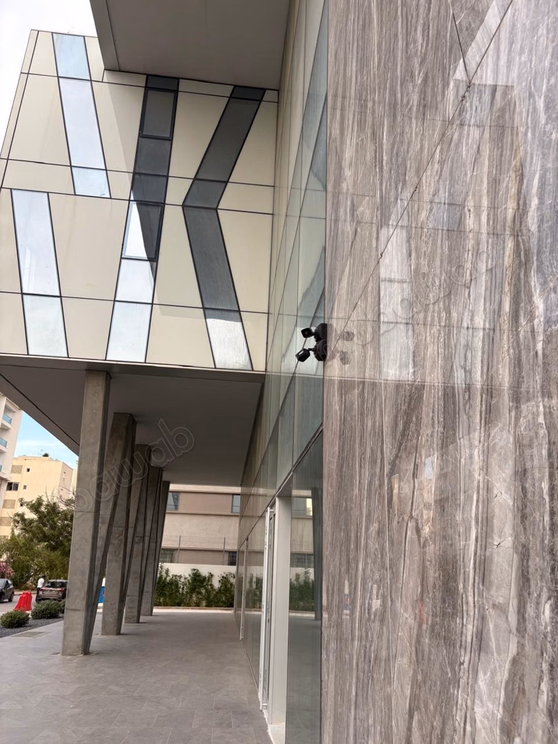 Exclusive Commercial and Office Building LAC 2