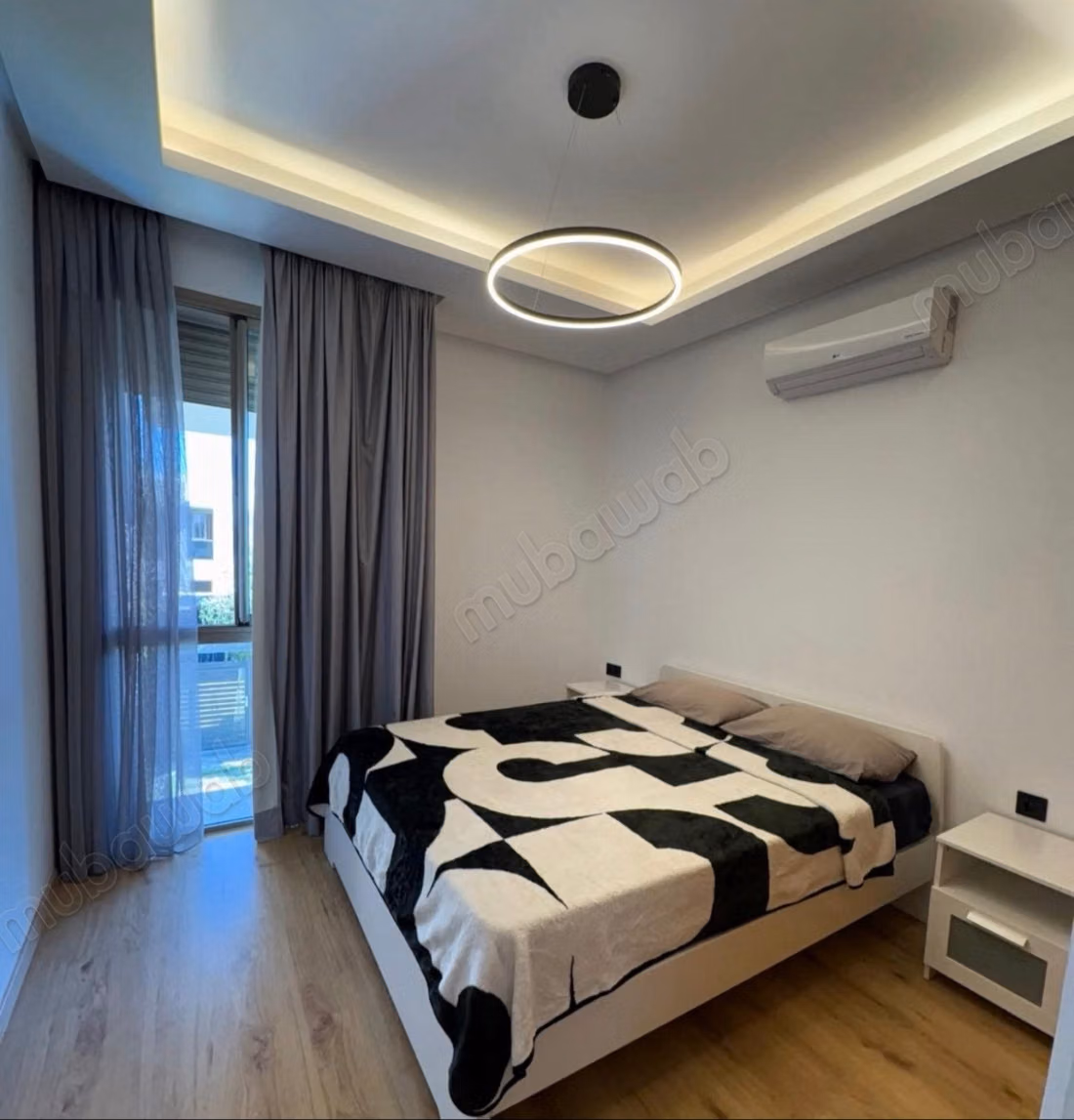 Affitto villa di alto standing a Dar Bouazza. 3 camere piacevoli. Aria condizionata e piscina