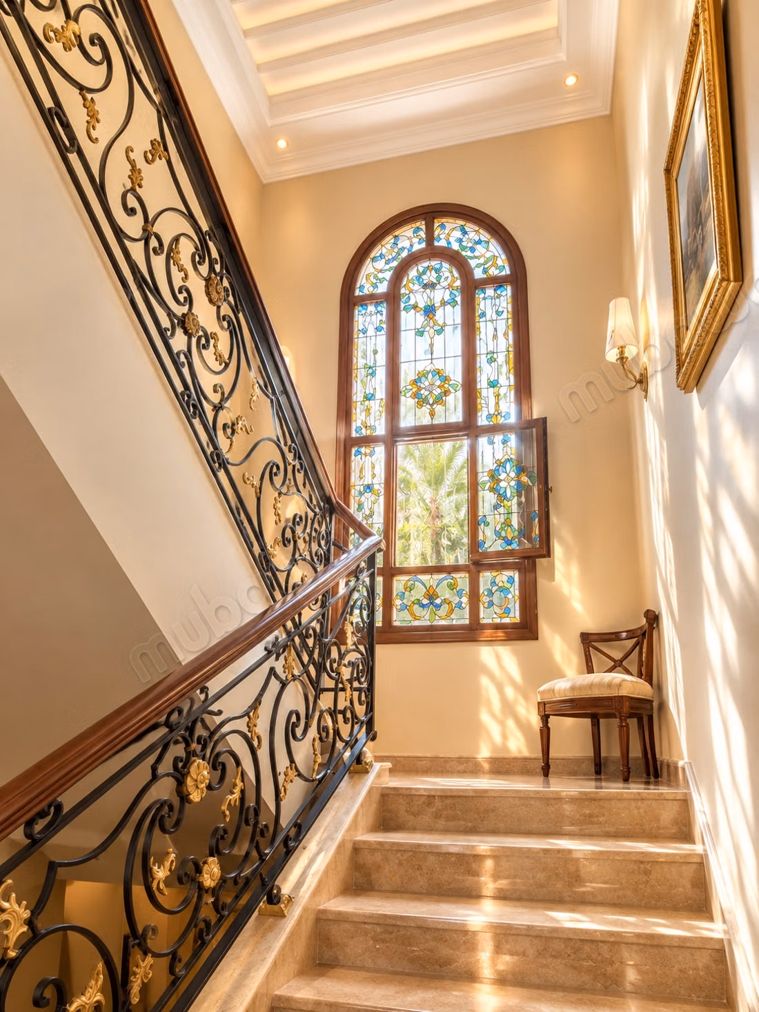 Casa lujosa en venta en California. 4 habitaciones agradables. Piscina, aire acondicionado
