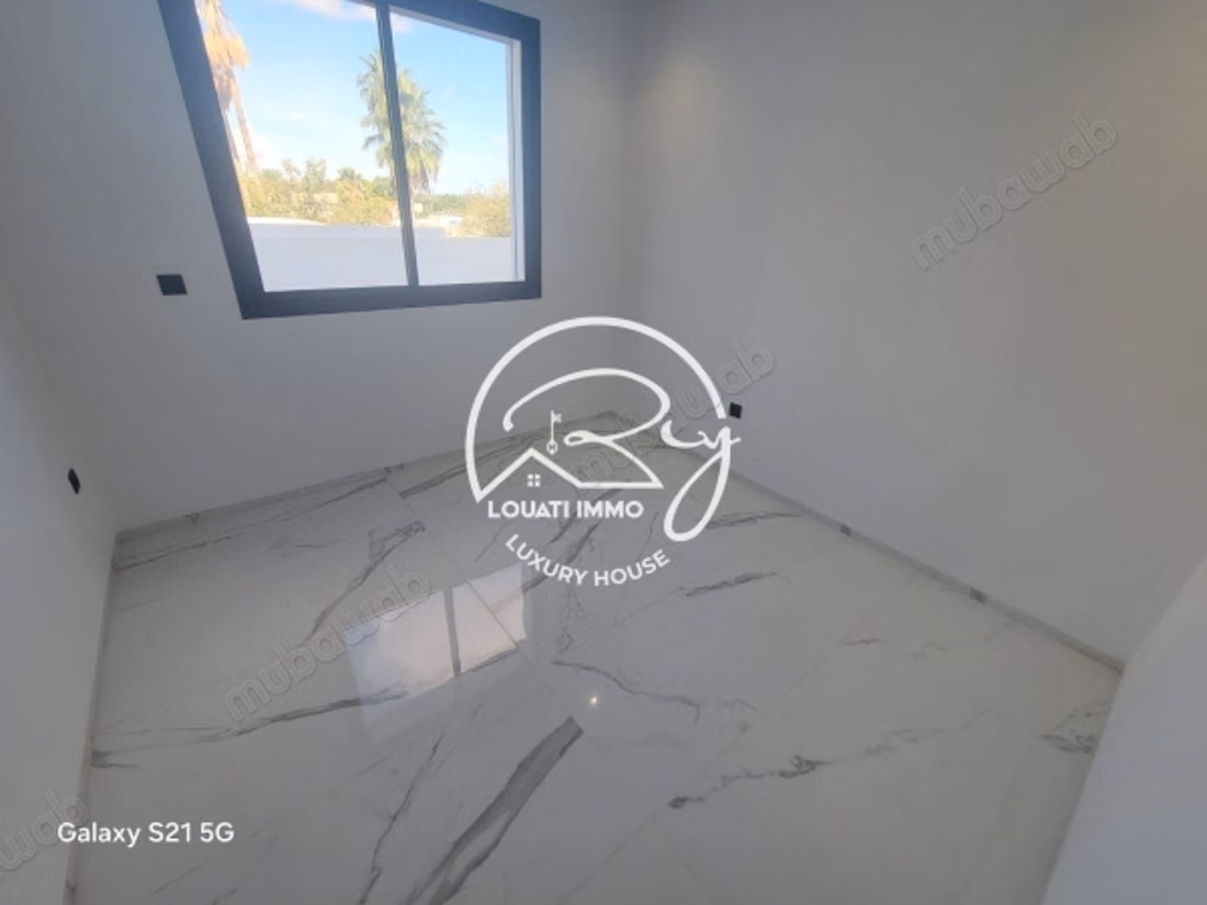 A vendre un appartement s2 avec terrasse à la Sou