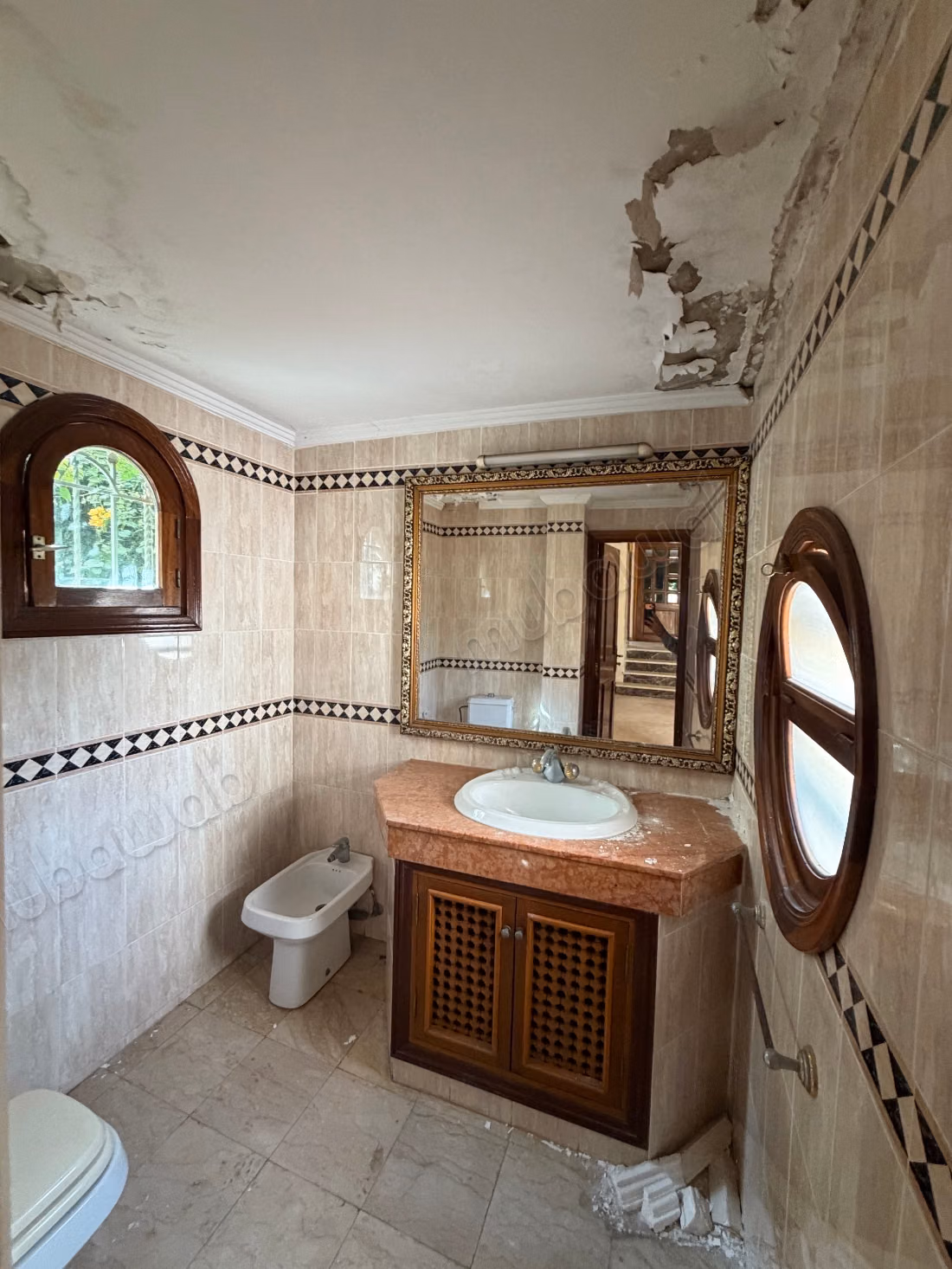 Casa de alto standing en venta en Ain Diab Extension. 6 habitaciones grandes. Amueblado