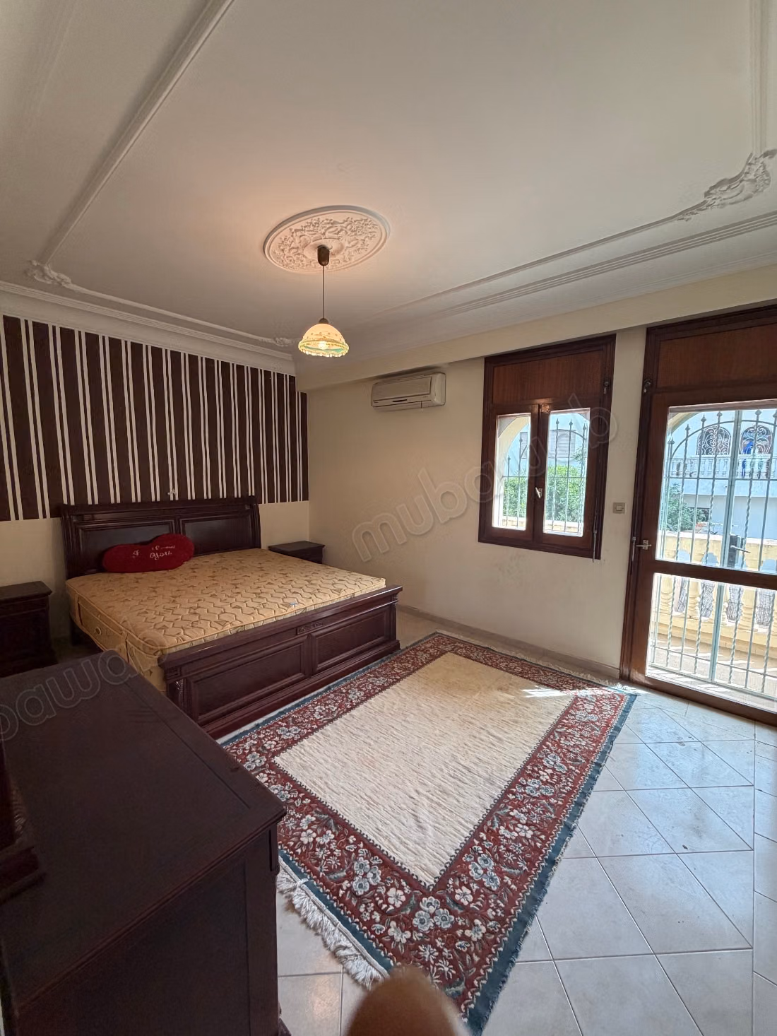 Casa de alto standing en venta en Ain Diab Extension. 6 habitaciones grandes. Amueblado