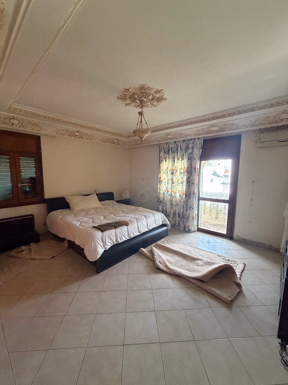 Casa de alto standing en venta en Ain Diab Extension. 6 habitaciones grandes. Amueblado