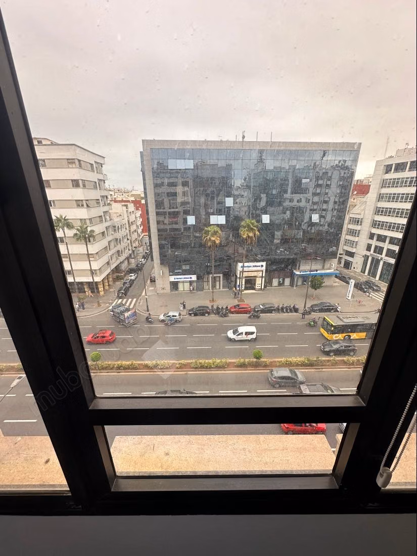 Plateau Bureau de 135 M2 pret pour exploitation