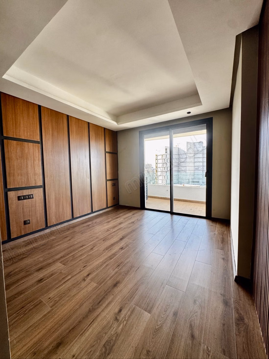À LOUER — Appartement 3 CH en étage élevé, sans vis à vis, CFC