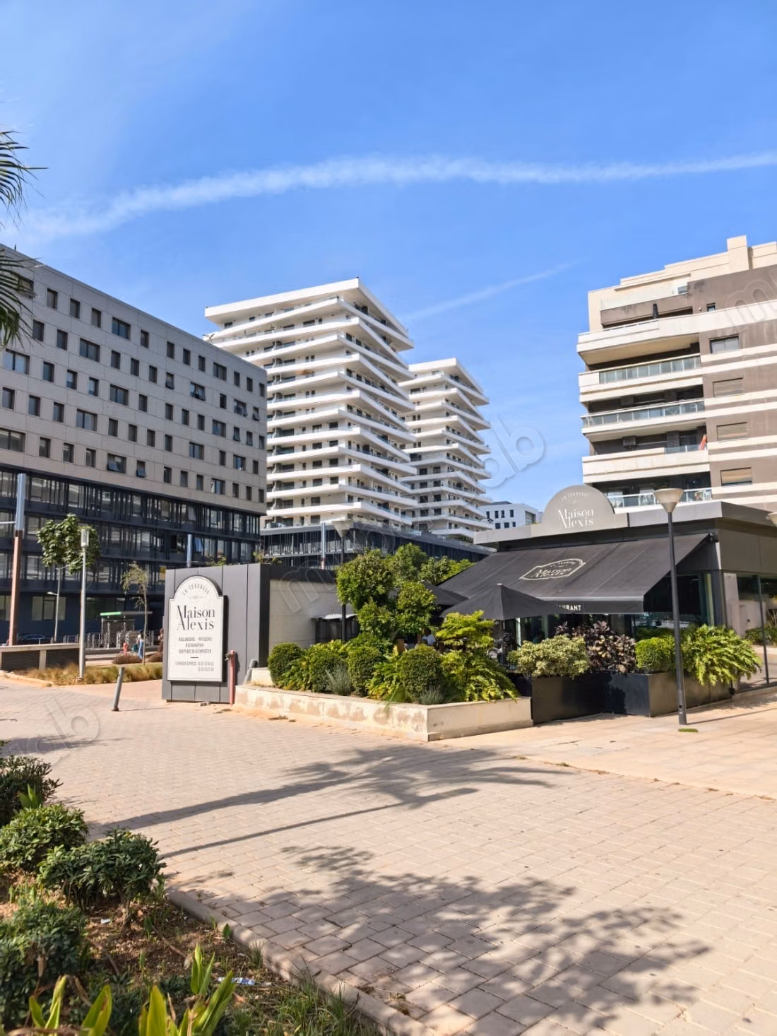 À LOUER — Appartement 3 CH en étage élevé, sans vis à vis, CFC