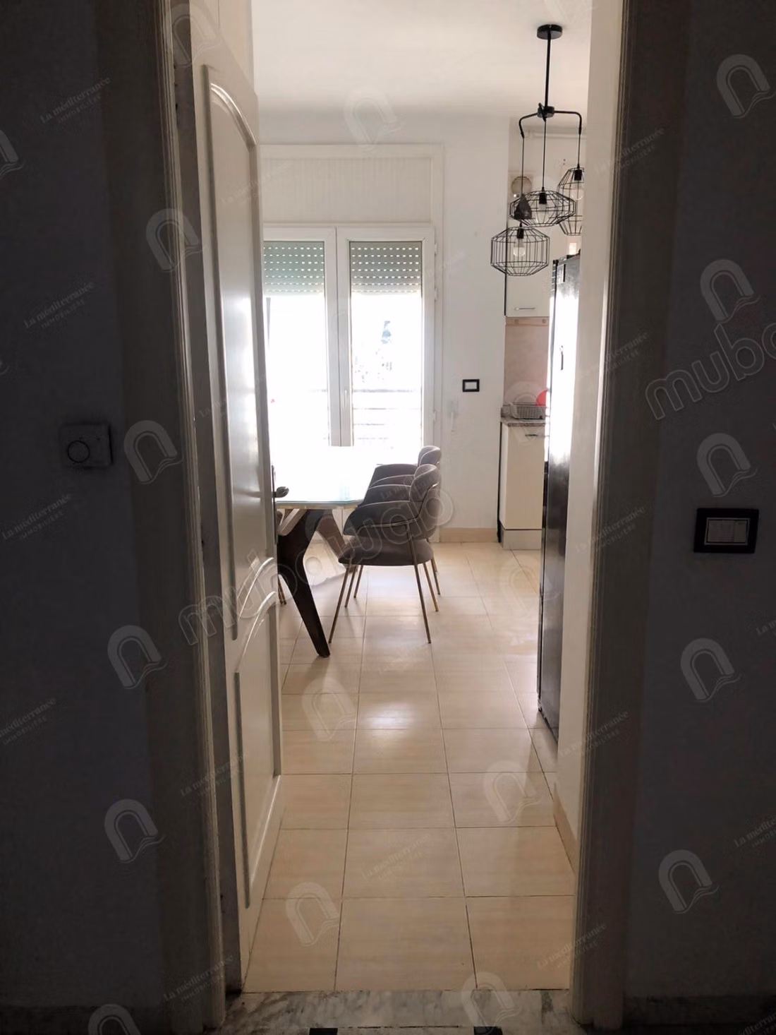 A louer un appartement meublé s3 à Menzah 7 biz
