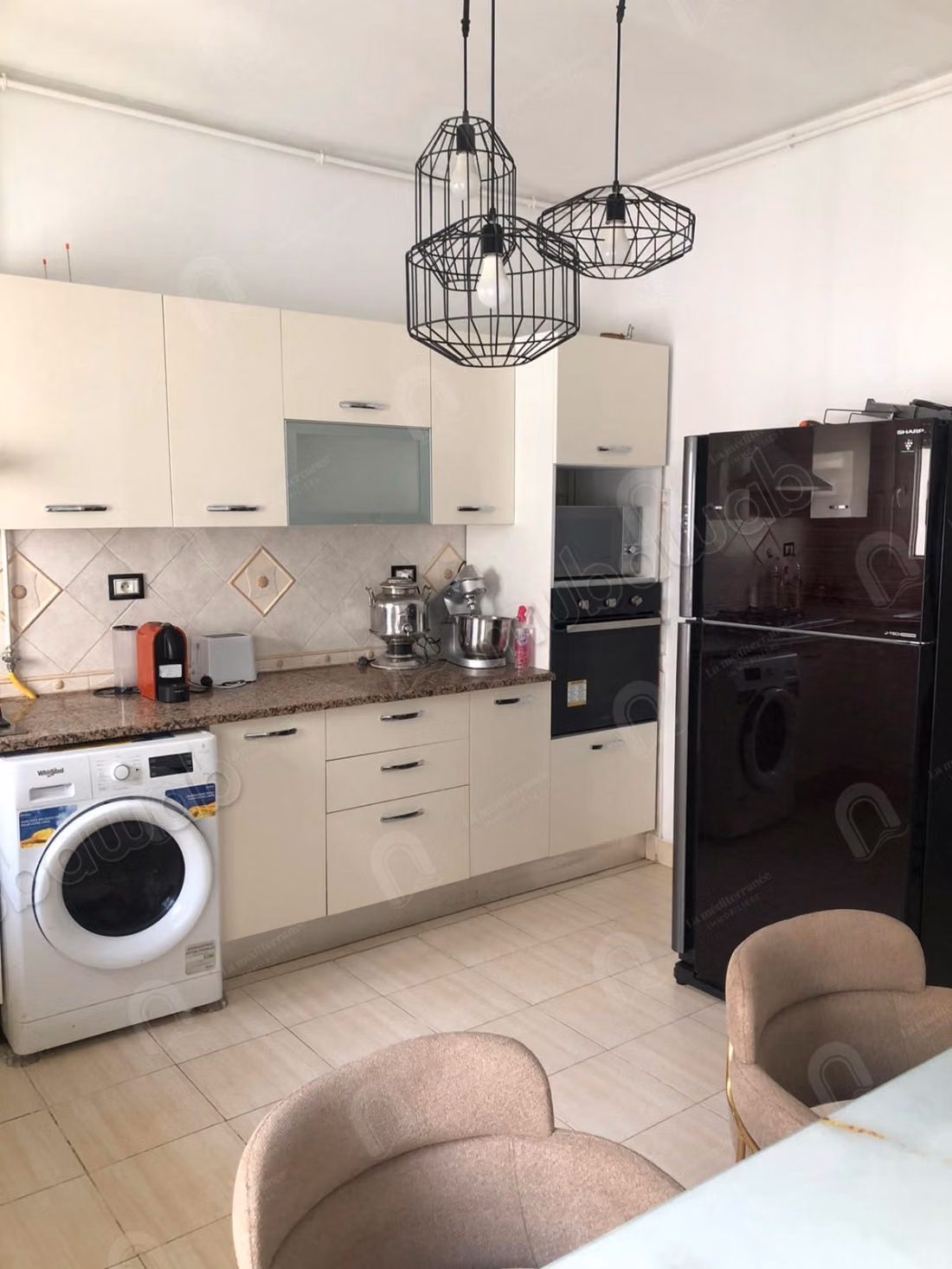 A louer un appartement meublé s3 à Menzah 7 biz