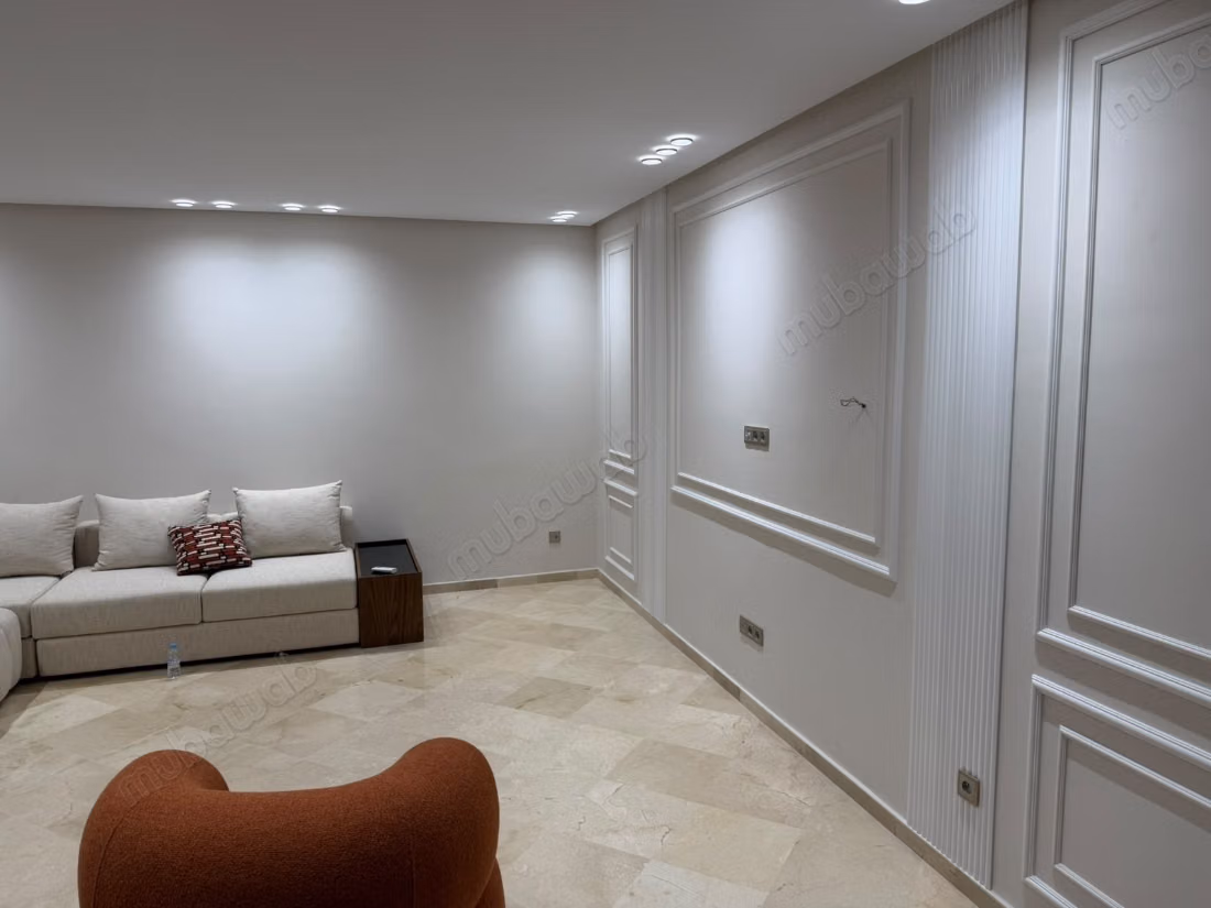 Très bel appartement en location à Racine. 
3 chambres. 
Meublé