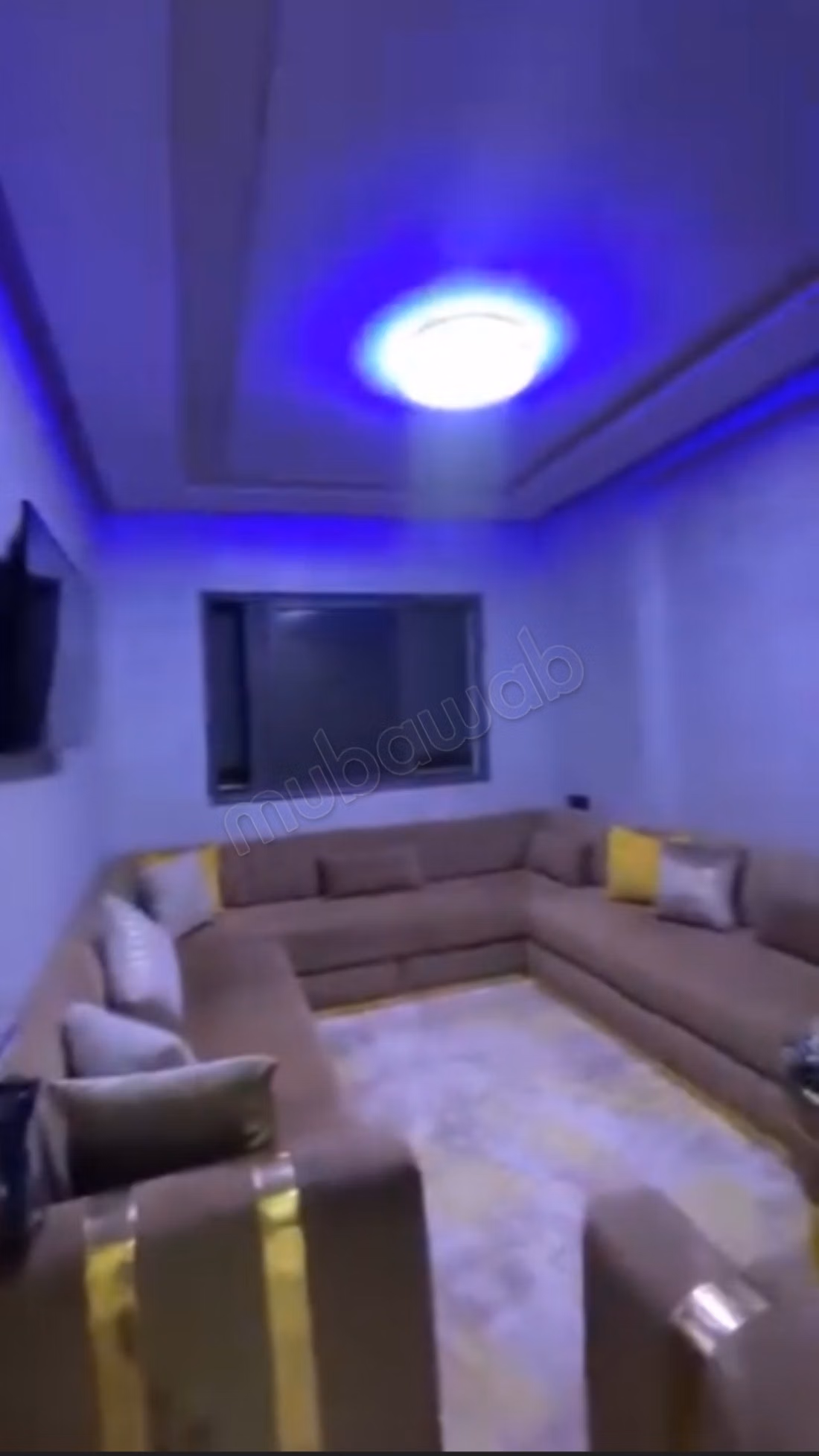 Venta de apartamento en el barrio Lamiya. Superficie total de 80 m². Salón marroquí y servicio de seguridad.
