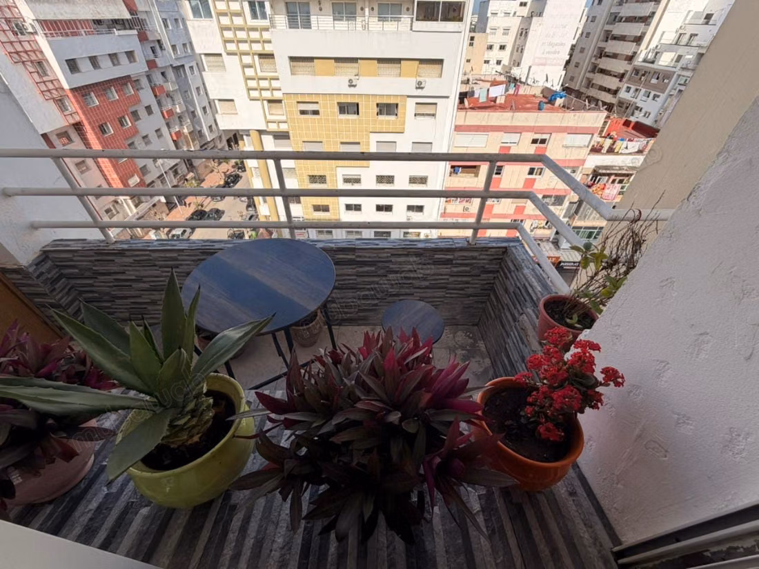 Vente d'un bel appartement en Centre. 
10 pièces confortables. 
Meublé