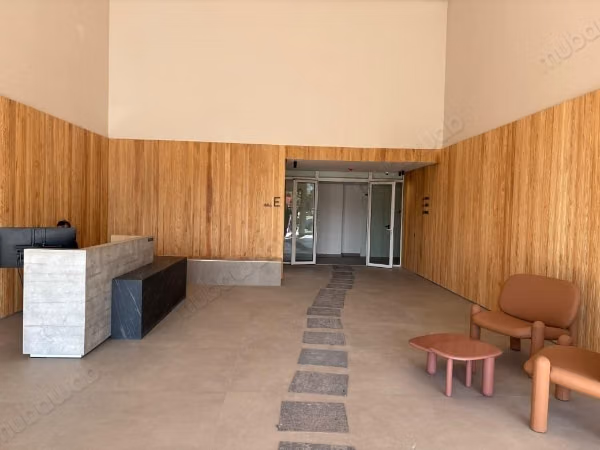 Plateau bureau à louer 180 m² 
CFC