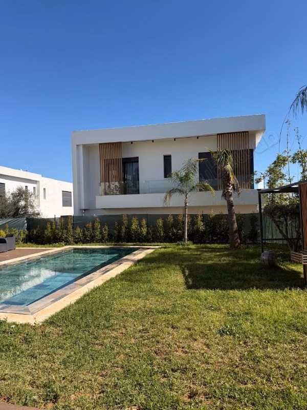 Villa de luxe à vendre à Manzeh