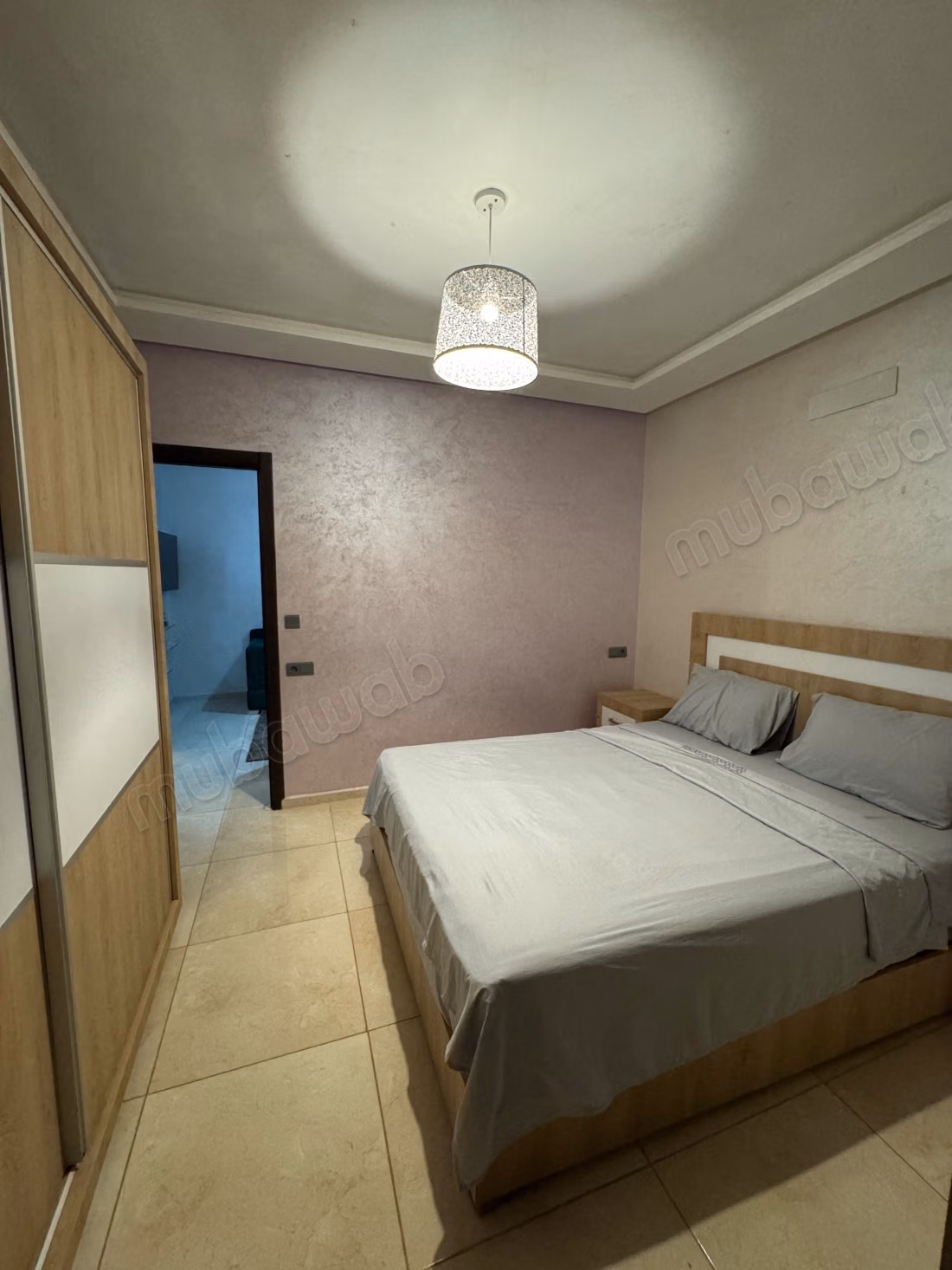 Appartement en location en Centre ville. 
Surface totale 98 m². 
Bien meublé
