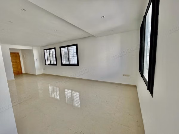 Plateau bureaux à louer 63 m² 
Boulevard Al Qods