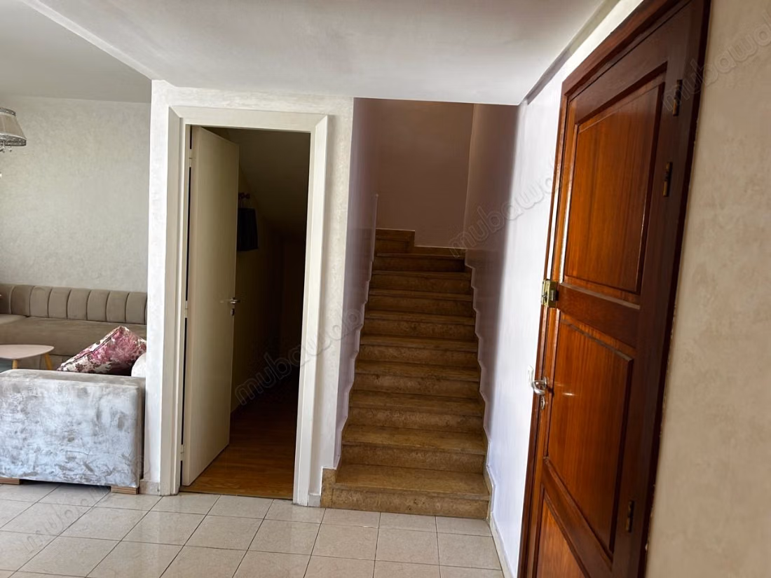 Duplex de 128 m² à vendre à Mahaj Riad