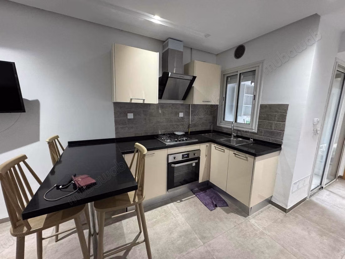 Ennasr 2: appartement s1 meuble a louer