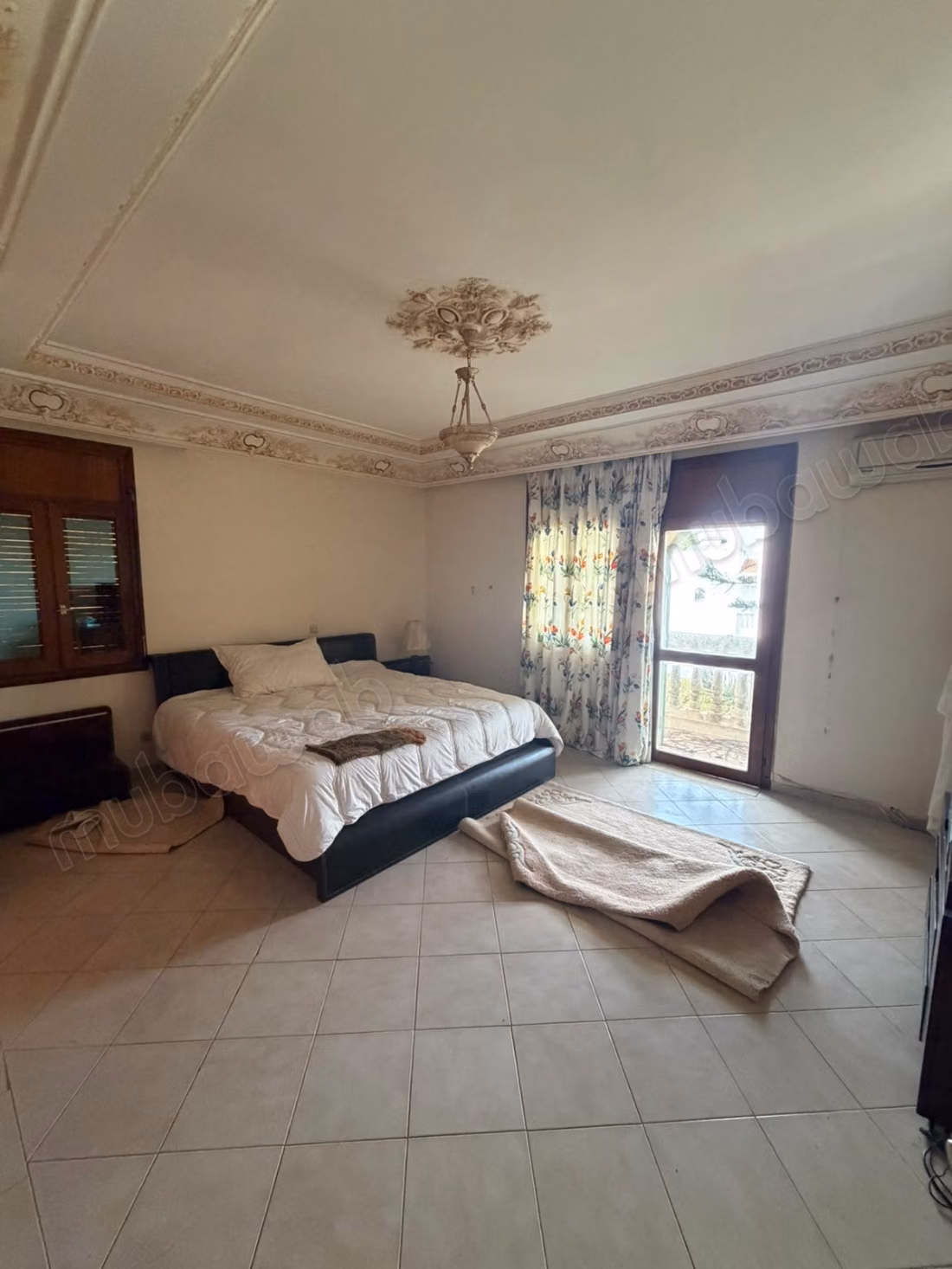 Ain Diab, villa para renovar en venta