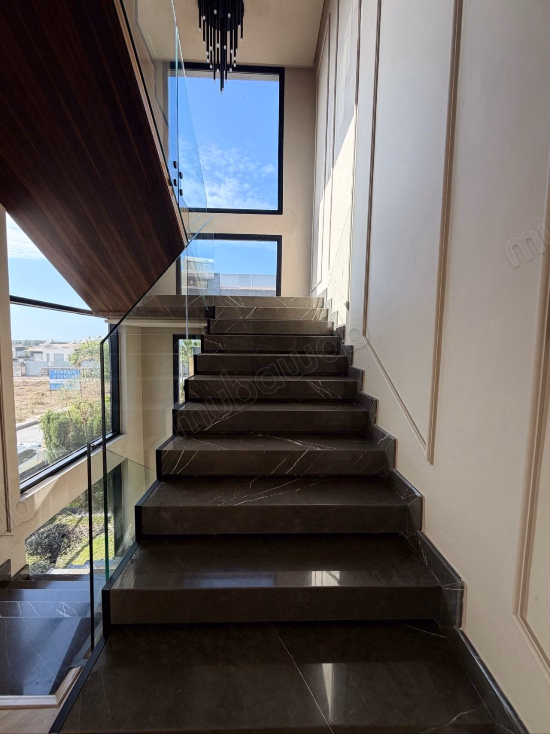 Villa de luxe à vendre. 4 grandes chambres. Vue sur l'océan