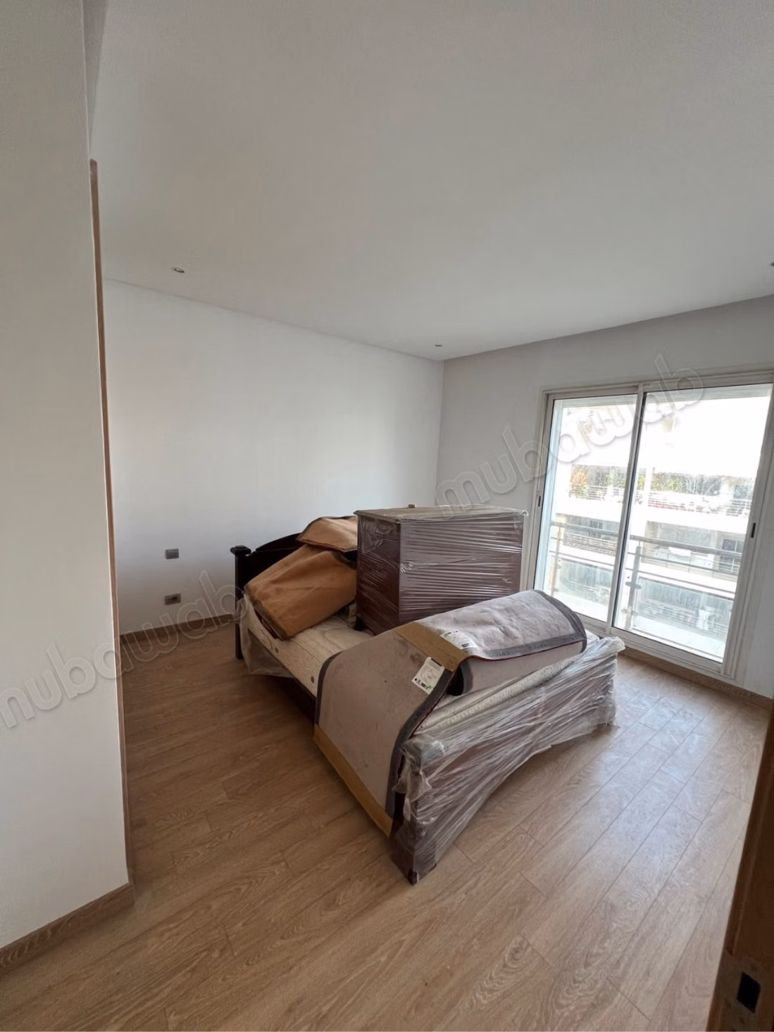 Dúplex en alquiler en Prestigia Hay Riyad. 18000