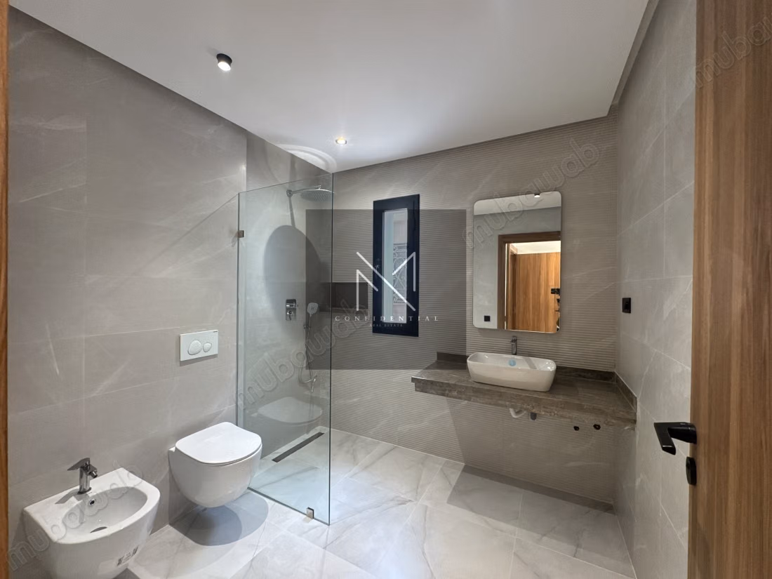 Villa Neuve À Louer, Ain Diab 
Casablanca