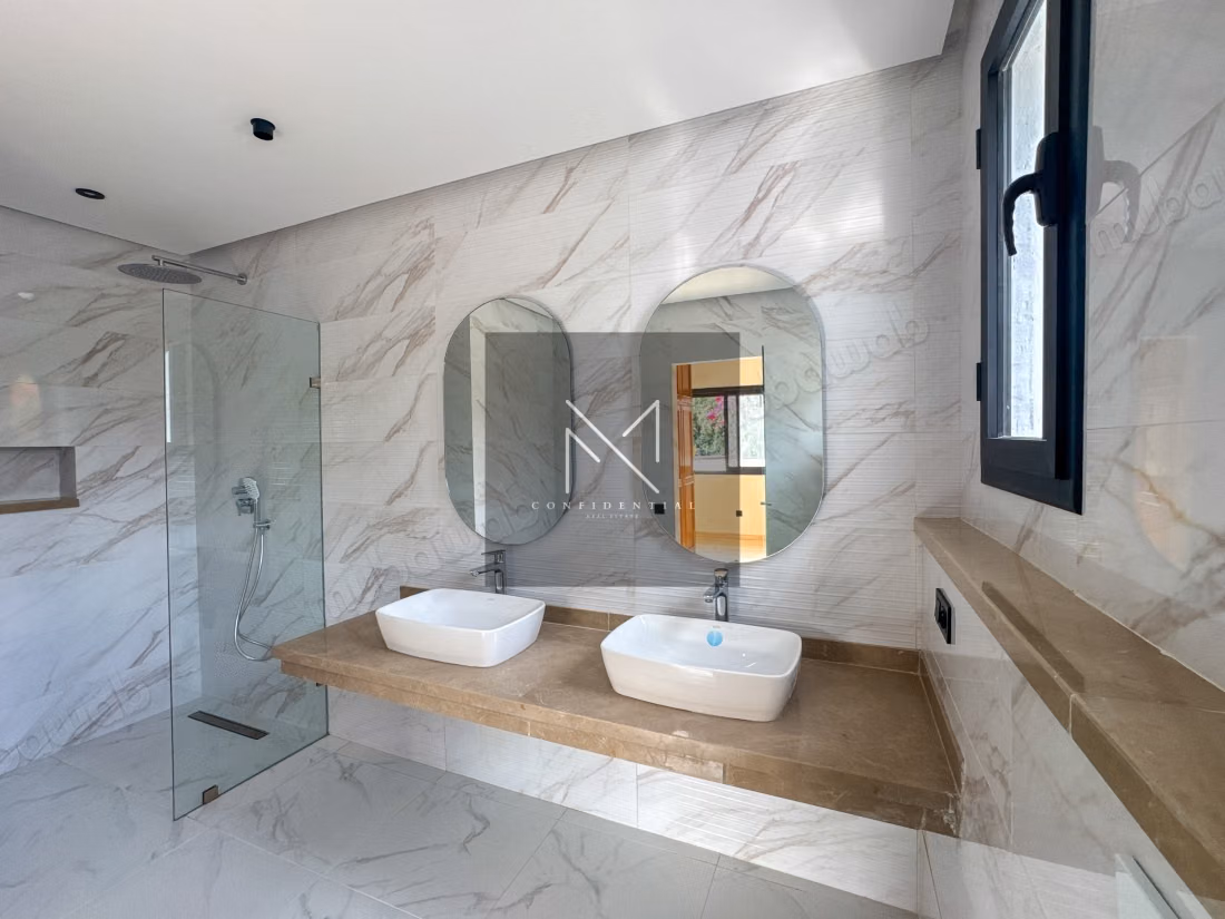 Villa Neuve À Louer, Ain Diab 
Casablanca
