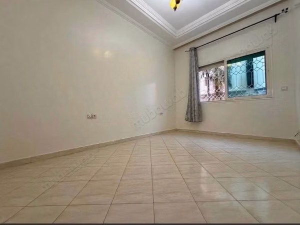 Superbe appartement à louer à Agdal. Superficie 50 m². Conciergerie à disposition