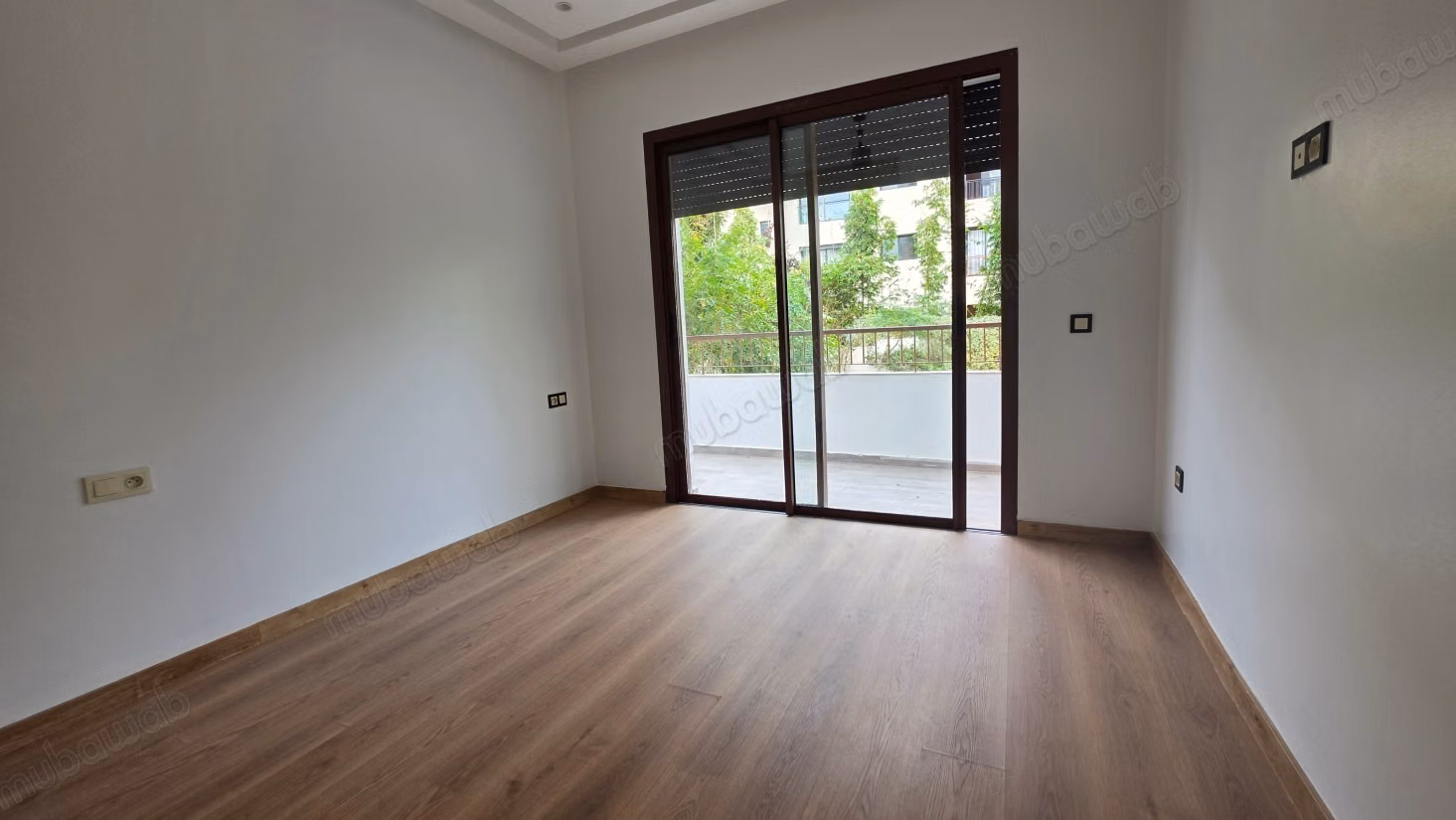 Appartement avec terrasse à Californie à Louer